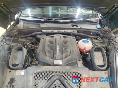 Zdjęcie 12 z 13 samochodu: 2018 PORSCHE MACAN GTS VIN:WP1AG2A50JLB63428 - miniatura
