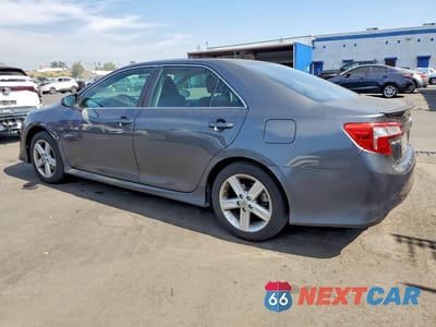 Drugie zdjęcie samochodu z przodu: 2012 TOYOTA CAMRY SE VIN:4T1BF1FK8CU590916 - miniatura