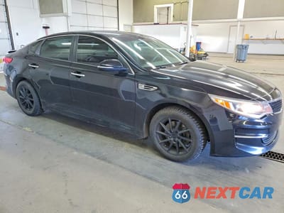 Czwarte zdjęcie samochodu z boku: 2017 KIA OPTIMA LX VIN:5XXGT4L38HG165193 - miniatura