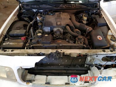 Zdjęcie 11 z 12 samochodu: 2003 FORD CROWN VICTORIA LX VIN:2FAFP74W03X161036 - miniatura