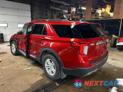 Czwarte zdjęcie samochodu z boku: 2023 FORD EXPLORER XLT VIN:1FMSK8DH3PGB81884 - miniatura