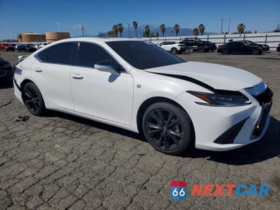 Czwarte zdjęcie samochodu z boku: 2022 LEXUS ES 300H F SPORT VIN:58AGA1C15NU019007 - miniatura