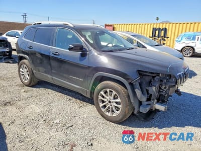 Czwarte zdjęcie samochodu z boku: 2019 JEEP CHEROKEE LATITUDE VIN:1C4PJMCX7KD124192 - miniatura