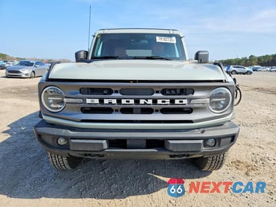 Piąte zdjęcie samochodu w środku: 2022 FORD BRONCO BASE VIN:1FMDE5BH4NLB48169 - miniatura