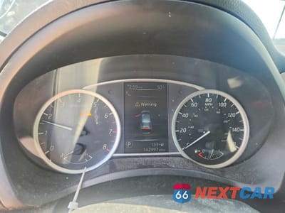 Zdjęcie 9 z 11 samochodu: 2017 NISSAN SENTRA SR VIN:3N1AB7AP1HY256039 - miniatura