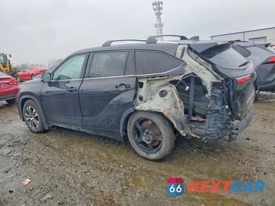 Drugie zdjęcie samochodu z przodu: 2020 TOYOTA HIGHLANDER XLE VIN:5TDHZRBH8LS503177 - miniatura