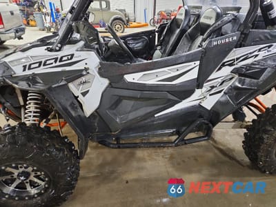 Zdjęcie 9 z 10 samochodu: 2015 POLARIS RZR 1000 XP UTILITY VEHICLE VIN:4XAVDE99XFB315398 - miniatura