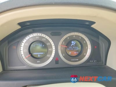 Zdjęcie 9 z 11 samochodu: 2010 VOLVO XC70 T6 VIN:YV4992BZXA1081750 - miniatura