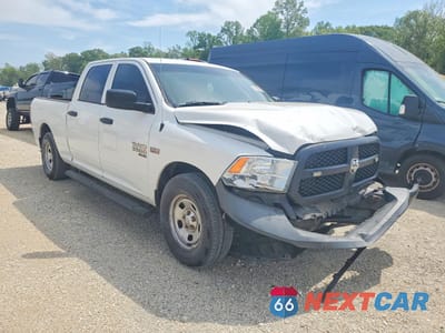 Czwarte zdjęcie samochodu z boku: 2019 DODGE RAM 1500 SPORT VIN:1C6RR6STXKS668376 - miniatura