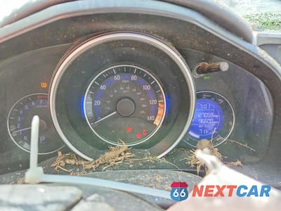 Zdjęcie 9 z 13 samochodu: 2016 HONDA FIT EX VIN:JHMGK5H70GX006470 - miniatura