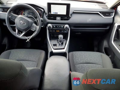 Zdjęcie 8 z 13 samochodu: 2024 TOYOTA RAV4 XLE VIN:2T3P1RFV6RW431471 - miniatura