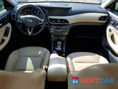 Zdjęcie 8 z 12 samochodu: 2018 INFINITI QX30 PREMIUM VIN:SJKCH5CR0JA046384 - miniatura