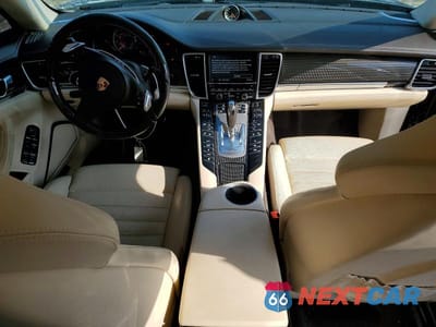 Zdjęcie 8 z 12 samochodu: 2015 PORSCHE PANAMERA GTS VIN:WP0AF2A72FL080936 - miniatura