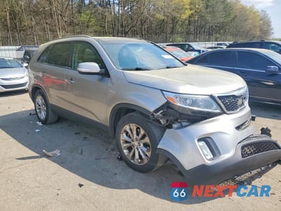Czwarte zdjęcie samochodu z boku: 2015 KIA SORENTO EX VIN:5XYKU4A73FG635135 - miniatura
