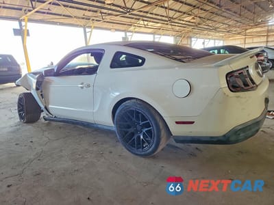 Drugie zdjęcie samochodu z przodu: 2010 FORD MUSTANG VIN:1ZVBP8AN0A5135557 - miniatura