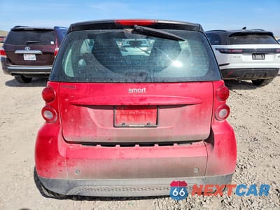 Zdjęcie 6 z 12 samochodu: 2014 SMART FORTWO PURE VIN:WMEEJ3BA2EK757330 - miniatura