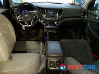 Zdjęcie 8 z 13 samochodu: 2018 HYUNDAI TUCSON VALUE VIN:KM8J33A21JU696340 - miniatura