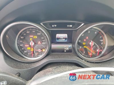 Zdjęcie 9 z 12 samochodu: 2019 MERCEDES-BENZ CLA 250 VIN:WDDSJ4EB3KN705121 - miniatura