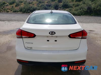 Zdjęcie 6 z 12 samochodu: 2018 KIA FORTE LX VIN:3KPFK4A78JE273266 - miniatura