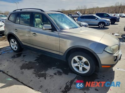 Czwarte zdjęcie samochodu z boku: 2008 BMW X3 3.0SI VIN:WBXPC93428WJ09340 - miniatura