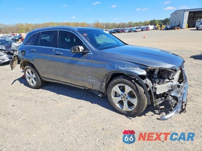 Czwarte zdjęcie samochodu z boku: 2018 MERCEDES-BENZ GLC 300 VIN:WDC0G4JB0JV021237 - miniatura