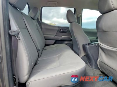 Zdjęcie 10 z 12 samochodu: 2018 TOYOTA TACOMA SR5 V6 VIN:3TMAZ5CNXJM075754 - miniatura