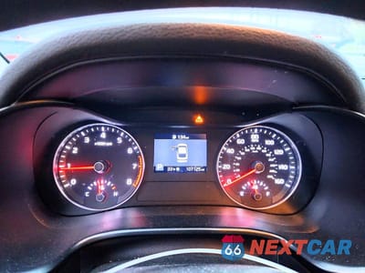 Zdjęcie 9 z 11 samochodu: 2019 KIA FORTE LXS VIN:3KPF24AD5KE102725 - miniatura