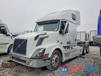 Drugie zdjęcie samochodu z przodu: 2016 VOLVO VN VNL VIN:4V4NC9EJ7GN974546 - miniatura