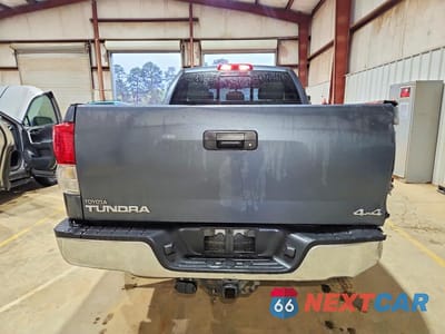 Zdjęcie 6 z 12 samochodu: 2010 TOYOTA TUNDRA GRADE VIN:5TFUM5F11AX002996 - miniatura