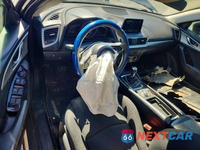 Zdjęcie 8 z 12 samochodu: 2017 MAZDA 3 SPORT VIN:3MZBN1K72HM139028 - miniatura