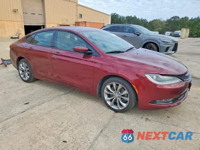 Czwarte zdjęcie samochodu z boku: 2015 CHRYSLER 200 S VIN:1C3CCCBG6FN614731 - miniatura