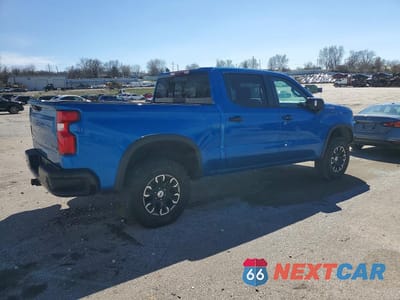 Trzecie zdjęcie samochodu z tyłu: 2022 CHEVROLET SILVERADO K1500 ZR2 VIN:3GCUDHEL4NG578239 - miniatura