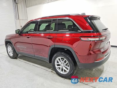 Drugie zdjęcie samochodu z przodu: 2025 JEEP GRAND CHEROKEE LAREDO VIN:1C4RJHAG5SC298206 - miniatura