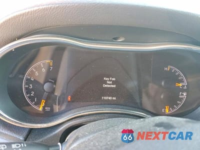 Zdjęcie 9 z 11 samochodu: 2016 JEEP GRAND CHEROKEE LIMITED VIN:1C4RJFBG6GC348721 - miniatura