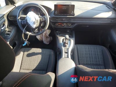 Zdjęcie 8 z 13 samochodu: 2025 HONDA HR-V SPORT VIN:3CZRZ1H52SM702558 - miniatura