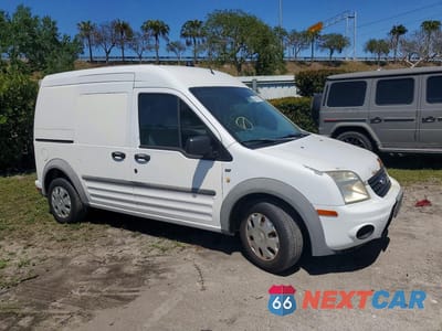Czwarte zdjęcie samochodu z boku: 2013 FORD TRANSIT CONNECT VIN:NM0LS7BN1DT141007 - miniatura