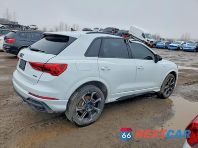 Trzecie zdjęcie samochodu z tyłu: 2025 AUDI Q3 PROGRESSIV VIN:WA1EECF37S1112277 - miniatura