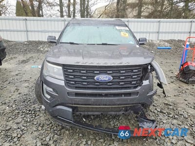 Piąte zdjęcie samochodu w środku: 2016 FORD EXPLORER SPORT VIN:1FM5K8GT3GGC79990 - miniatura