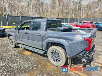 Drugie zdjęcie samochodu z przodu: 2024 TOYOTA TACOMA TRD SPORT VIN:3TMLB5JN7RM049947 - miniatura