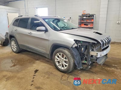 Czwarte zdjęcie samochodu z boku: 2018 JEEP CHEROKEE LATITUDE PLUS VIN:1C4PJMLB3JD501104 - miniatura