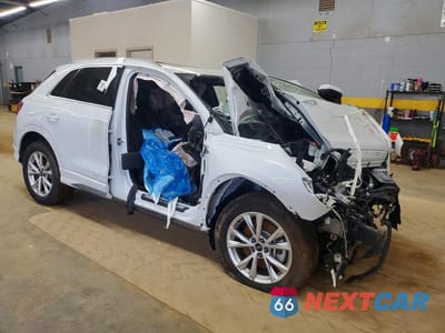 Czwarte zdjęcie samochodu z boku: 2025 AUDI Q3 PREMIUM S LINE 45 VIN:WA1DECF37S1004205 - miniatura