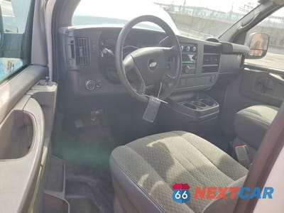 Zdjęcie 8 z 12 samochodu: 2012 CHEVROLET EXPRESS G3500 VIN:1GCZGUCGXC1198491 - miniatura