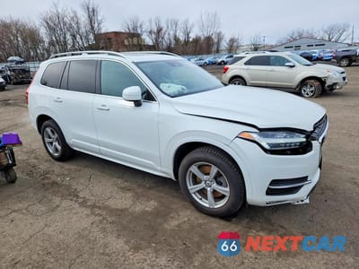 Czwarte zdjęcie samochodu z boku: 2019 VOLVO XC90 T5 MOMENTUM VIN:YV4102PK2K1475988 - miniatura