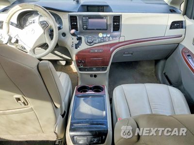 Zdjęcie 8 z 12 samochodu: 2014 TOYOTA SIENNA XLE 8-PASSENGER VIN:5TDYK3DC8ES524469 - miniatura