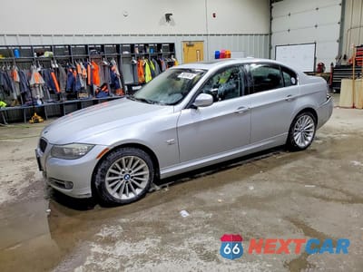 2011 BMW 335 XI WBAPL5C53BA742557 - główne zdjęcie licytacji z USA - miniatura