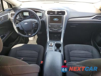Zdjęcie 8 z 12 samochodu: 2019 FORD FUSION SE VIN:3FA6P0HD8KR276626 - miniatura