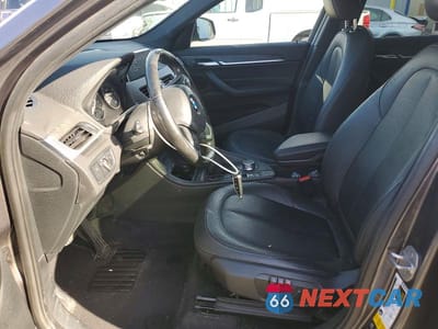 Zdjęcie 7 z 12 samochodu: 2017 BMW X1 XDRIVE28I VIN:WBXHT3Z3XH4A53730 - miniatura