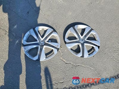 Zdjęcie 12 z 12 samochodu: 2016 HONDA CIVIC LX VIN:19XFC2F56GE215254 - miniatura