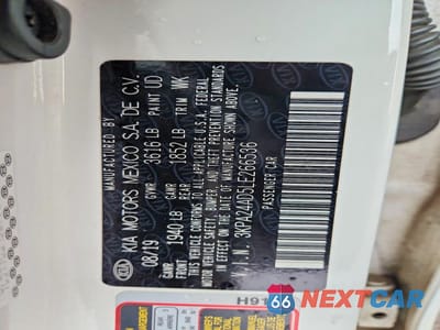 Zdjęcie 12 z 12 samochodu: 2020 KIA RIO S VIN:3KPA24AD5LE266536 - miniatura