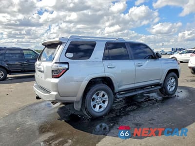 Trzecie zdjęcie samochodu z tyłu: 2017 TOYOTA 4RUNNER SR5 PREMIUM VIN:JTEBU5JR7H5417276 - miniatura